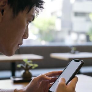 資料請求サイト構築の完全ガイド｜作り方・必要機能・費用相場を解説